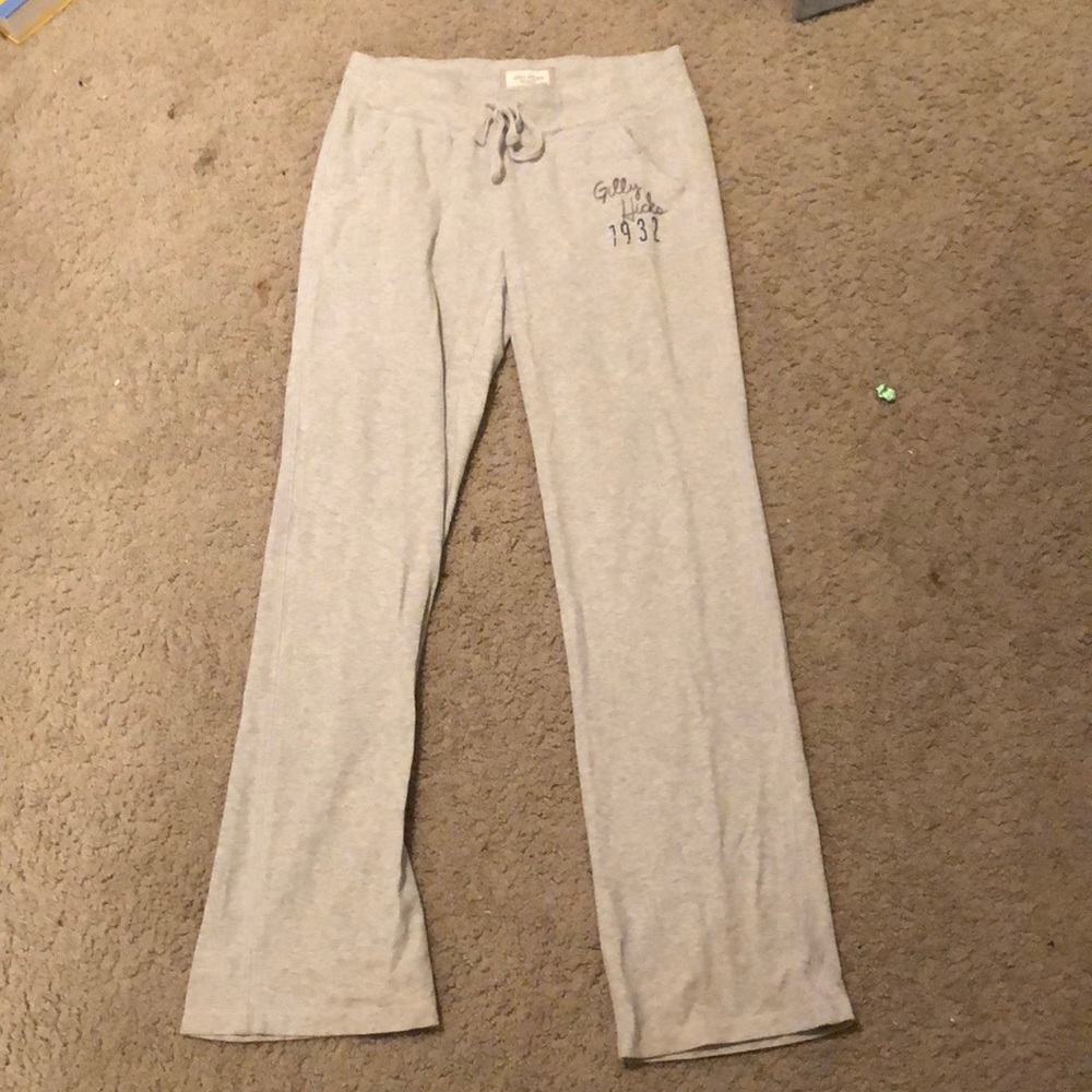 grey stretchy sweat pants